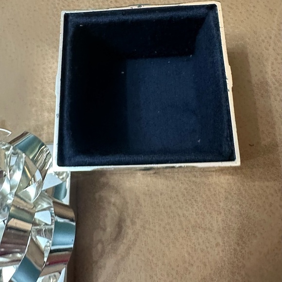 Brass Gift Box Present Christmas Decor / Storage Solid Heavy 3D Opens - Picture 7 of 11